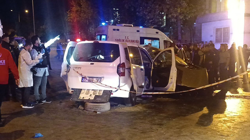 İki araç kafa kafaya çarpıştı: Çocuklar, bebekler... Çok sayıda ölü ve yaralı var - Resim: 2