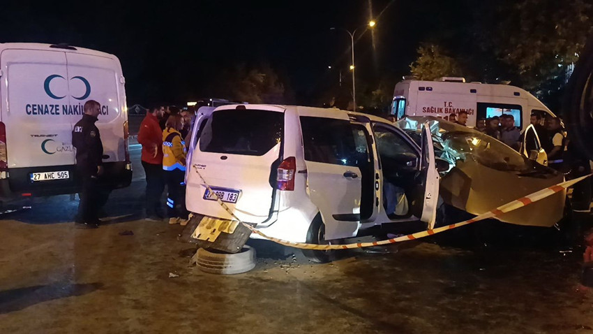 İki araç kafa kafaya çarpıştı: Çocuklar, bebekler... Çok sayıda ölü ve yaralı var - Resim: 3