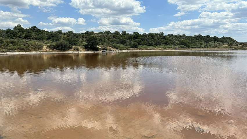 Türkiye'nin doğal güzelliği Kalpli Göl renk değiştirdi - Resim: 4
