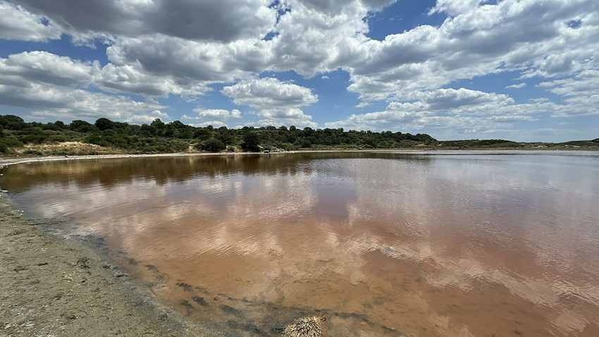 Türkiye'nin doğal güzelliği Kalpli Göl renk değiştirdi - Resim: 2