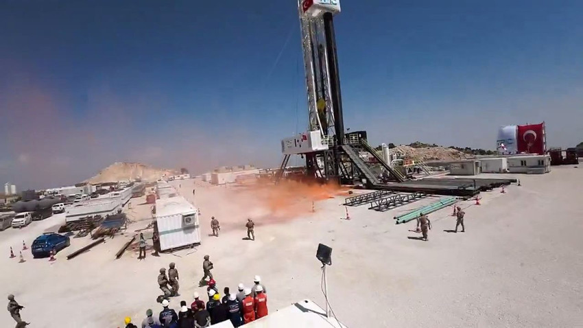 Gabar'da sondaj kulesinde patlama tatbikatı gerçeğini aratmadı - Resim: 1