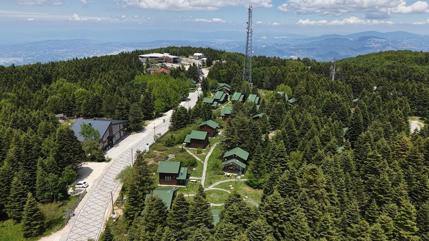Türkiye'nin karlar altındaki cennetine yaz geldi: Her yer yemyeşil - Resim: 2