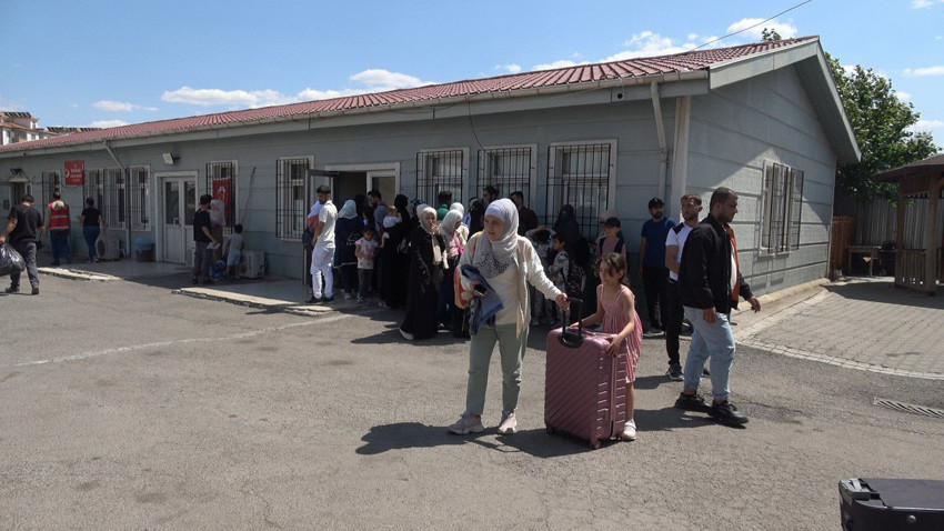 Suriyelilerin dönüşleri bayramda da devam ediyor - Resim: 3