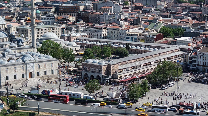 Eminönü'nde fiyatlar isyan ettirdi! Gurbetçi vatandaşın sözleri olay oldu - Resim: 1