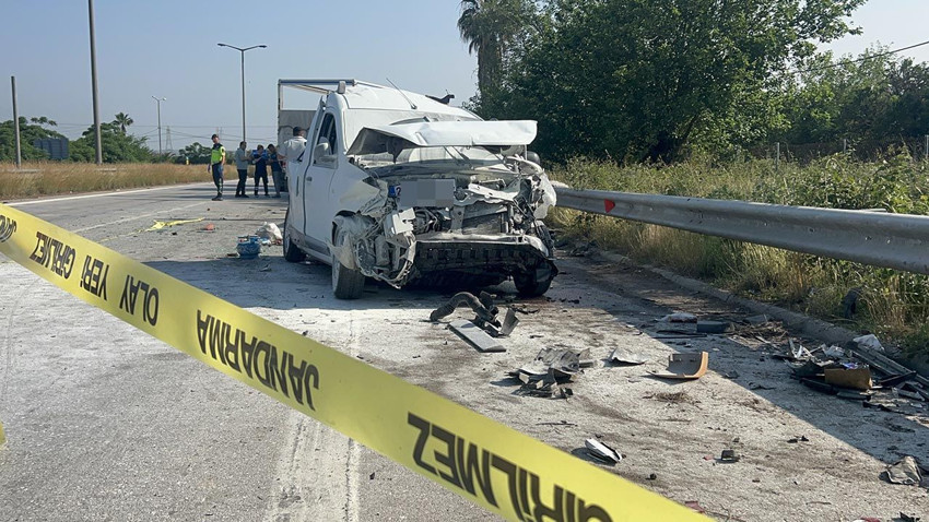 Bayram yolculuğunda korkunç kaza: Kamyon araçları biçti, ölü ve yaralılar var - Resim: 4