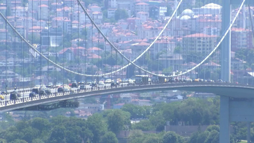 15 Temmuz Şehitler Köprüsü'nde silahlı şüpheli alarmı - Resim: 3