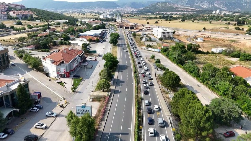 Türkiye'nin cennetinde nüfus patlaması: 4 günde 3 milyon kişi geldi - Resim: 2