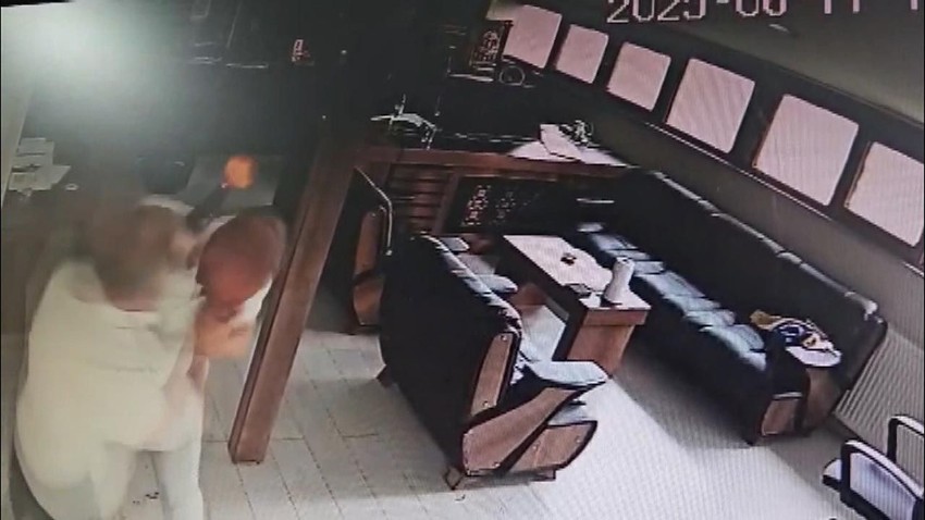 İstanbul'da iş insanı ofisinde öldürüldü! Dehşete düşüren kavga kamerada - Resim: 1