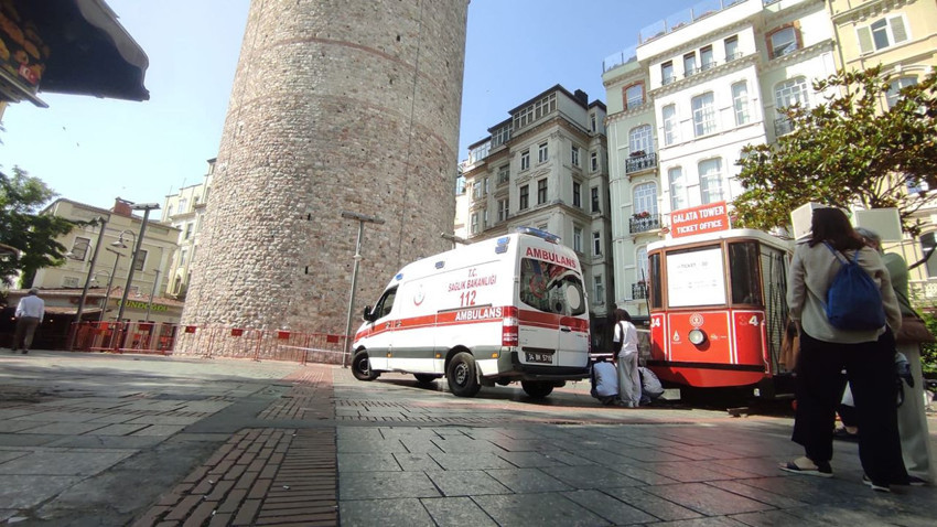 Galata Kulesi'nden düşen kişi hayatını kaybetti - Resim: 2