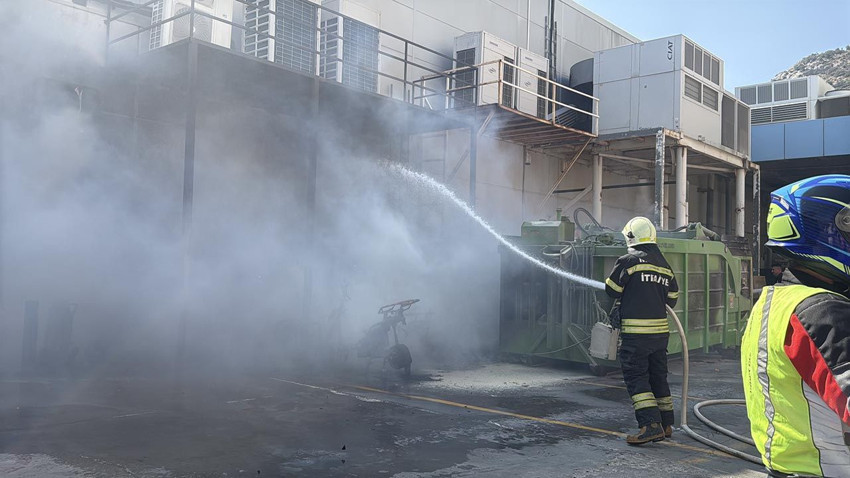 Bodrum'da AVM'de yangın paniği - Resim: 3