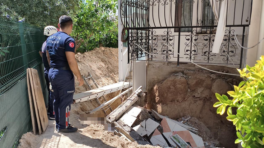 Antalya'da feci ölüm! Ağabeyinin cansız bedeni başında gözyaşlarına boğuldu - Resim: 1