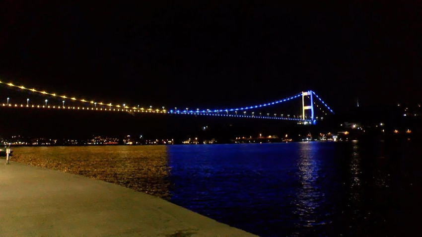 İstanbul Boğazı'ndaki köprüler, Fenerbahçe için ışıklandırıldı - Resim: 4