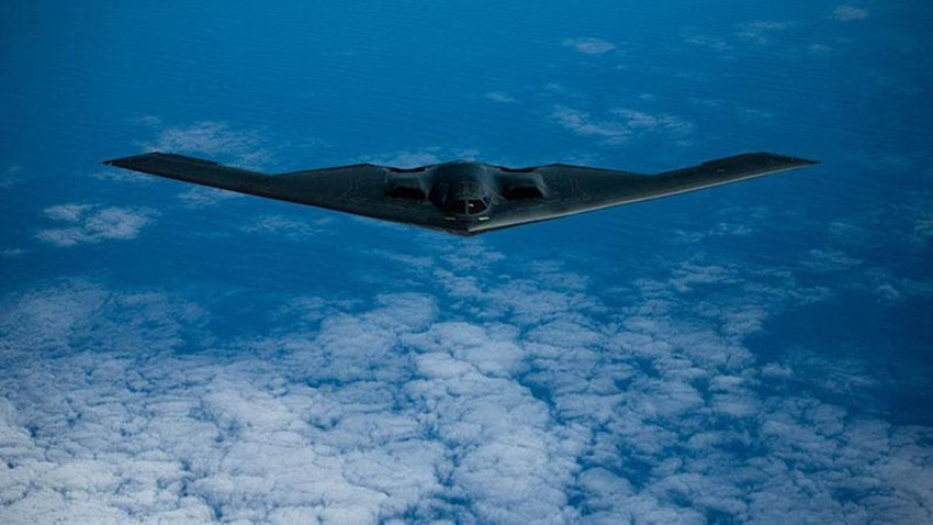 İran'ı B-2 bombardıman uçaklarıyla vurduran Trump saldırı sonrası uydu görüntülerini yayınladı - Resim: 2