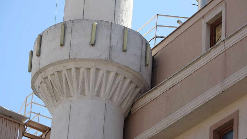 Türkiye'nin en ilginç camisi: İstanbul'da bir garip manzara! - Resim: 1