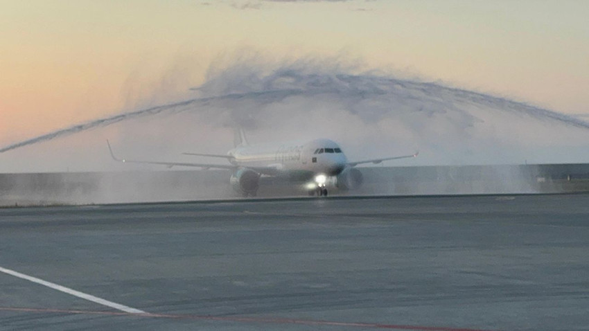 Arap turistler Rize-Artvin Havalimanı'nda çok özel törenle karşılandı - Resim: 3