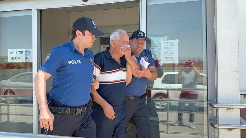 Halk otobüsünde etek altı taciz iddiası: Eski hakim gözaltına alındı - Resim: 3