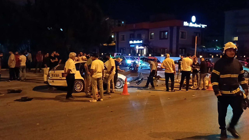 Zincirleme kaza sonrası ortalık karıştı! Polis ateş açtı - Resim: 4
