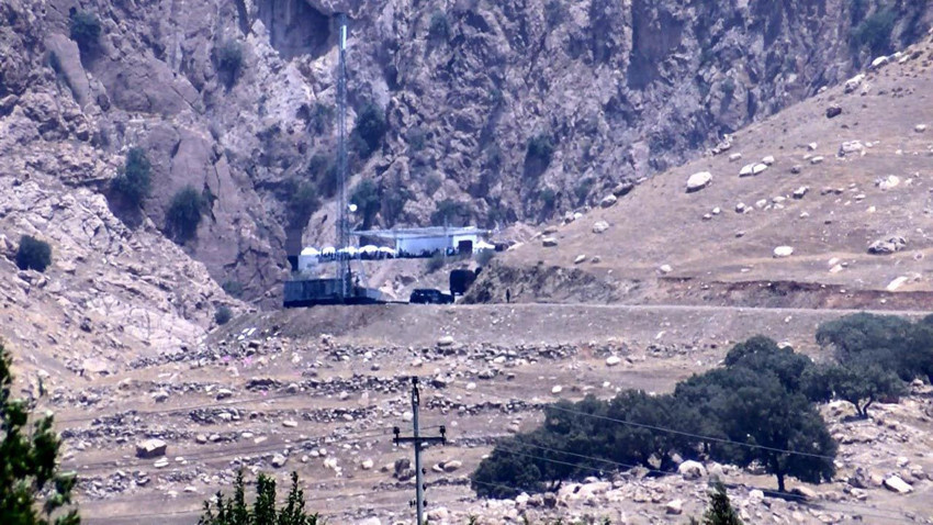 Terör örgütü PKK silah bıraktı! İşte ilk görüntüler - Resim: 1