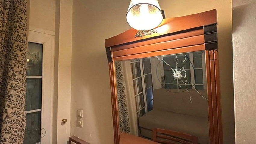 FETÖ'nün kanlı darbe girişimi sırasında Erdoğan'ın konakladığı oteldeki izler hala duruyor - Resim: 1