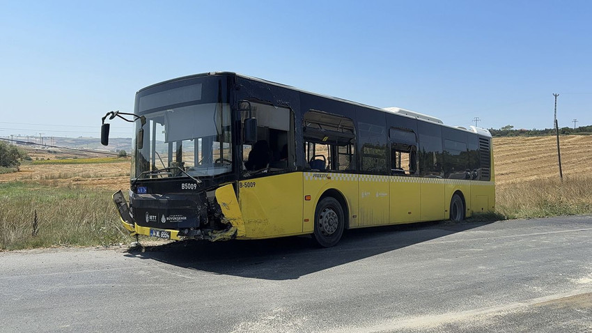 İETT otobüsü ile otomobil kafa kafaya çarpıştı; 1 kişi öldü - Resim: 3