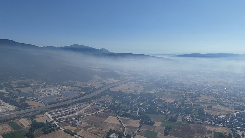 Karabük'teki orman yangınlarının dumanı Bolu'da gökyüzünü kapladı - Resim: 2