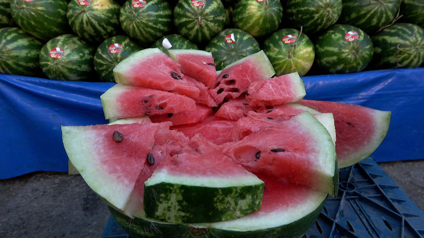 Afiyetle yiyoruz ama... Yazın olmazsa olmazı karpuzda ölümcül risk - Resim: 1