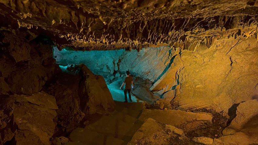 Türkiye'nin 6 milyon yıllık  şifa dağıtan sırrı sıcaktan bunalanların durağı oldu - Resim: 1