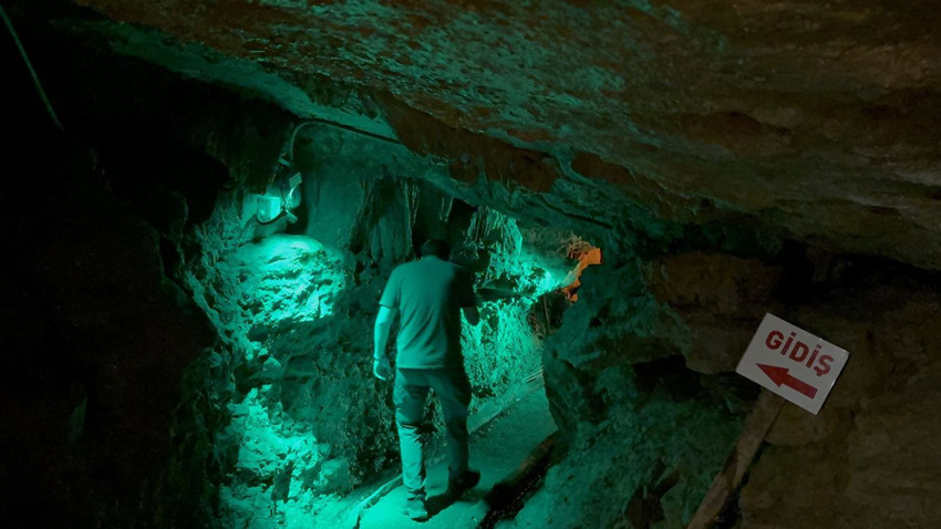 Türkiye'nin 6 milyon yıllık  şifa dağıtan sırrı sıcaktan bunalanların durağı oldu - Resim: 2