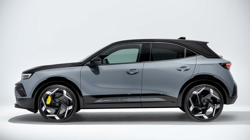 Opel'in en sevilen SUV'u Mokka, Mokka GSE oldu hem elektriklendi, hem de sportif bir görünüm kazandı - Resim: 2