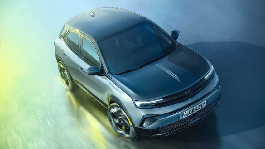 Opel'in en sevilen SUV'u Mokka, Mokka GSE oldu hem elektriklendi, hem de sportif bir görünüm kazandı - Resim: 4