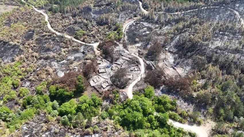 Orman yangınları bir mahalleyi haritadan tamamen sildi - Resim: 1