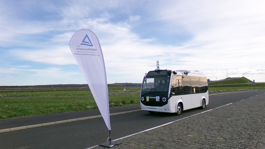 Toplu ulaşımda bir devir değişiyor: OTOKAR'ın sürücüsüz otonom minibüsü testleri geçti - Resim: 1