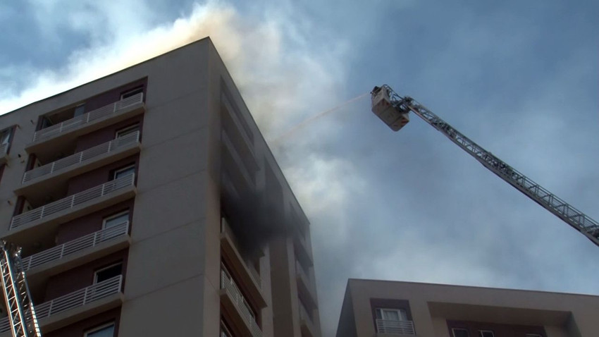 İstanbul'da 15 katlı apartmanda yangın paniği! - Resim: 3