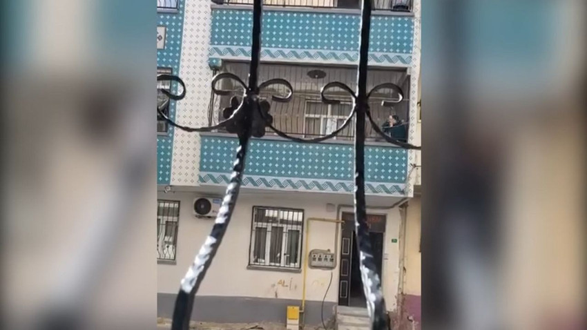 Kadına evinin balkonunda tüyleri diken diken eden şiddet kamerada - Resim: 3