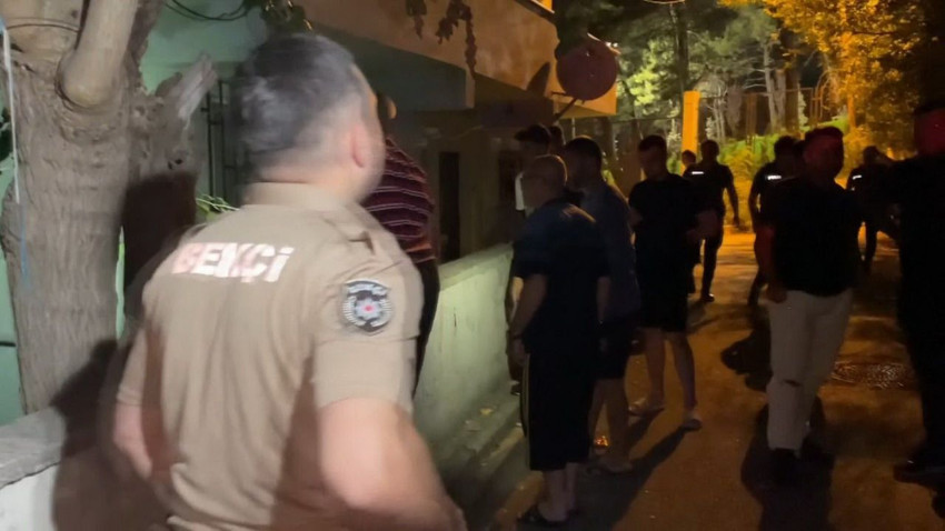 İstanbul'da bir kadın sokak ortasında satırla katledildi! - Resim: 4