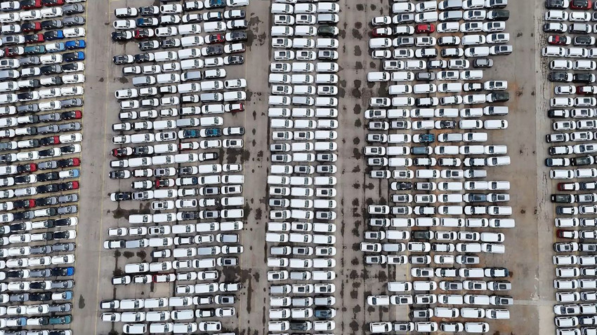 İstanbul Boğazı'na sıfır noktadaki binlerce sıfır km araç kamerada - Resim: 1