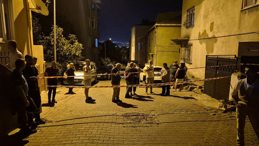 İstanbul'da duvarlarından ses gelen 2 apartman boşaltıldı - Resim: 2