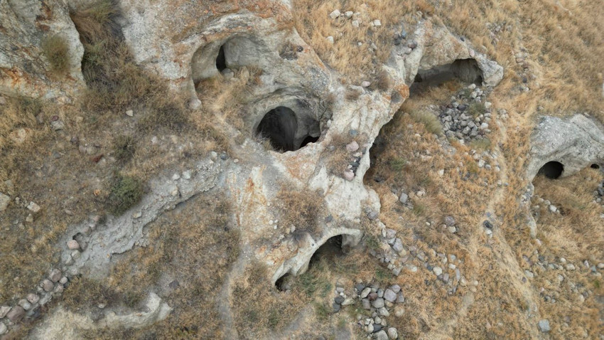 Burası belki de Türkiye'nin en gizemli noktası: Üstü cami, altı kilise... - Resim: 1