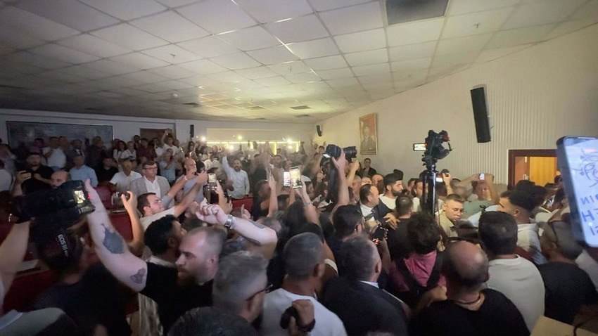 AK Parti'ye geçen Aydın Büyükşehir Belediyesi karıştı: Polis meclis toplantısına girdi - Resim: 3