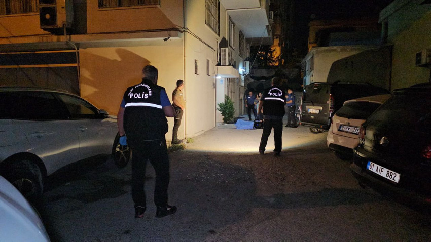Evin önünde kanlı pusu: Bir kişi öldürüldü - Resim: 2