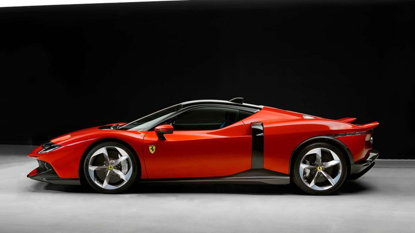 Ferrari'nin efsanesi Testarossa elektriklenip, yenilerek geri döndü: Artık tam 1050 beygir gücünde - Resim: 4