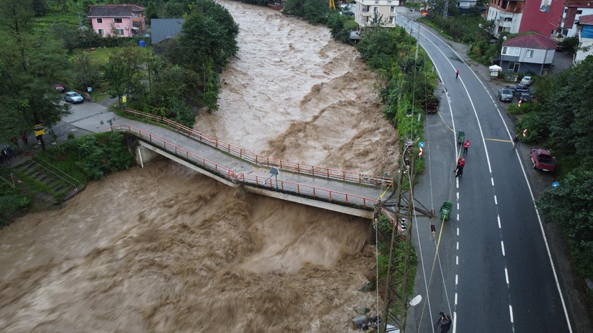 Karadeniz'de selden öncesi ve sonrası böyle görüntülendi - Resim: 3