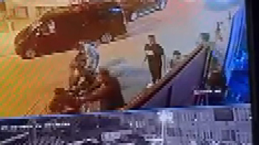 İstanbul'da motosikletli gasp çetesi dehşeti kamerada - Resim: 2