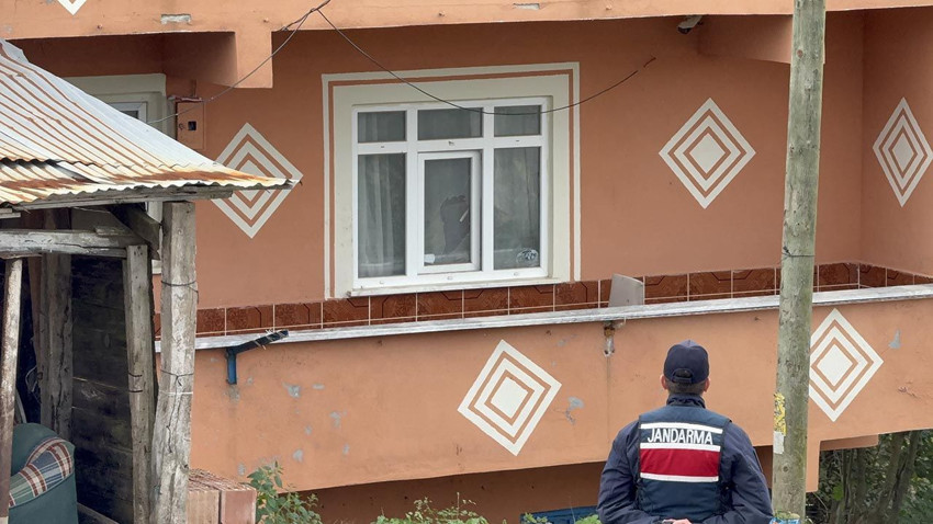 Korku filmi gibi cinayet! Jandarma durdurdu, üzerindeki kan lekeleri katili ele verdi - Resim: 2