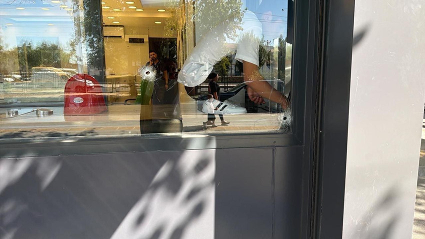 100 bin Dolar istemişler... Haraç çetesi kuyumculara kurşun yağdırdı - Resim: 3