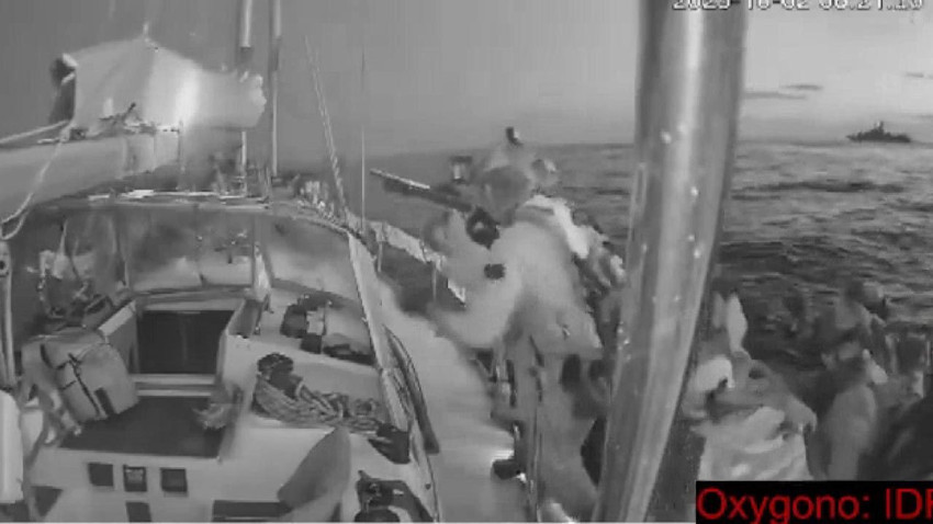 İsrail ordusundan Sumud Filosu'na baskın! Çok sayıda Türk alıkoyuldu - Resim: 3