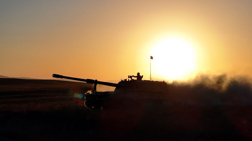 TSK'nın gururu topçulardan dosya güven, düşmana korku  veren görüntüler - Resim: 1