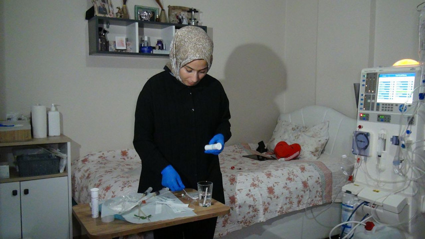 Böbrek yetmezliği çekiyordu; 27 yaşında evdeki tedaviyle hayata tutundu - Resim: 4