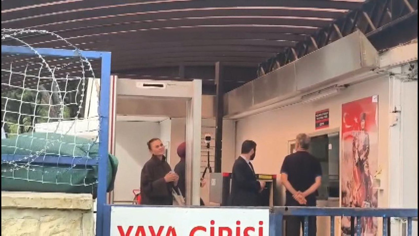 İrem Derici'den Hadise'ye, Demet Evgar'dan Mert Yazıcıoğlu'na çok sayıda isme şafak baskını - Resim: 2