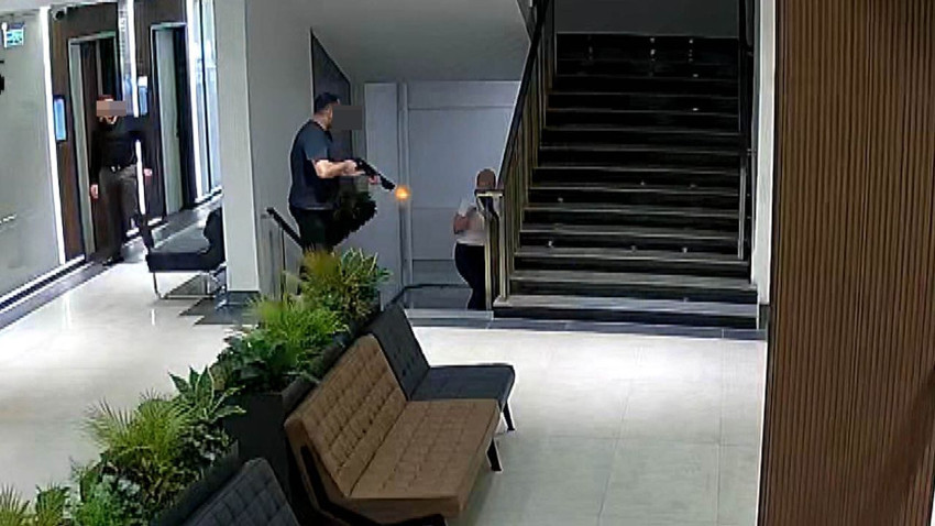 Eski eşini 4. kez uzaklaştırma kararı aldırdığı günün ertesi günü öldüren caninin cezası belli oldu - Resim: 2